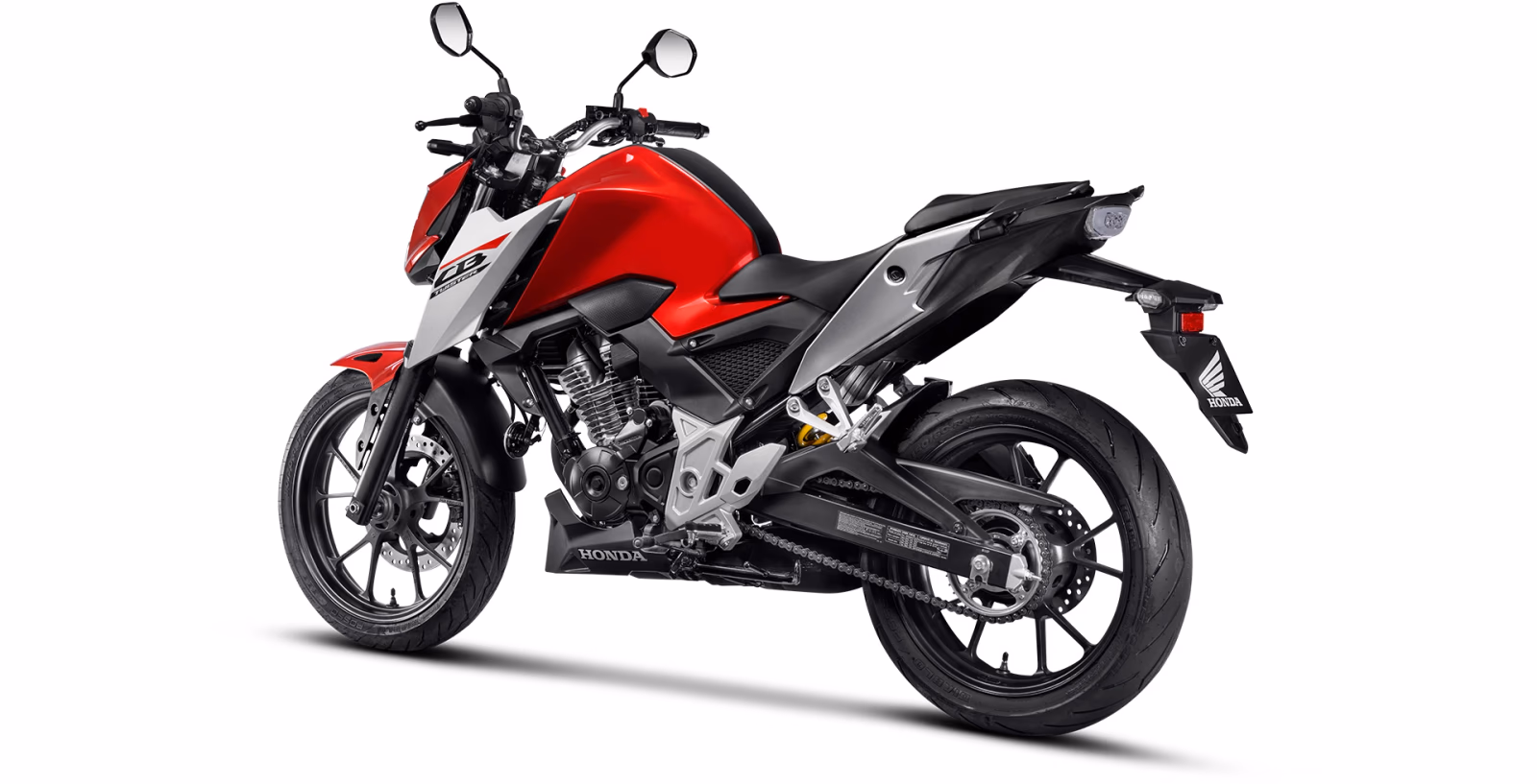 CB 300F Twister detalhe traseiro CBS - 7 de 9