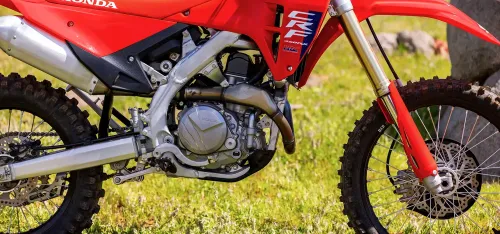 Suspensões Showa ajustadas para a CRF 450 RX